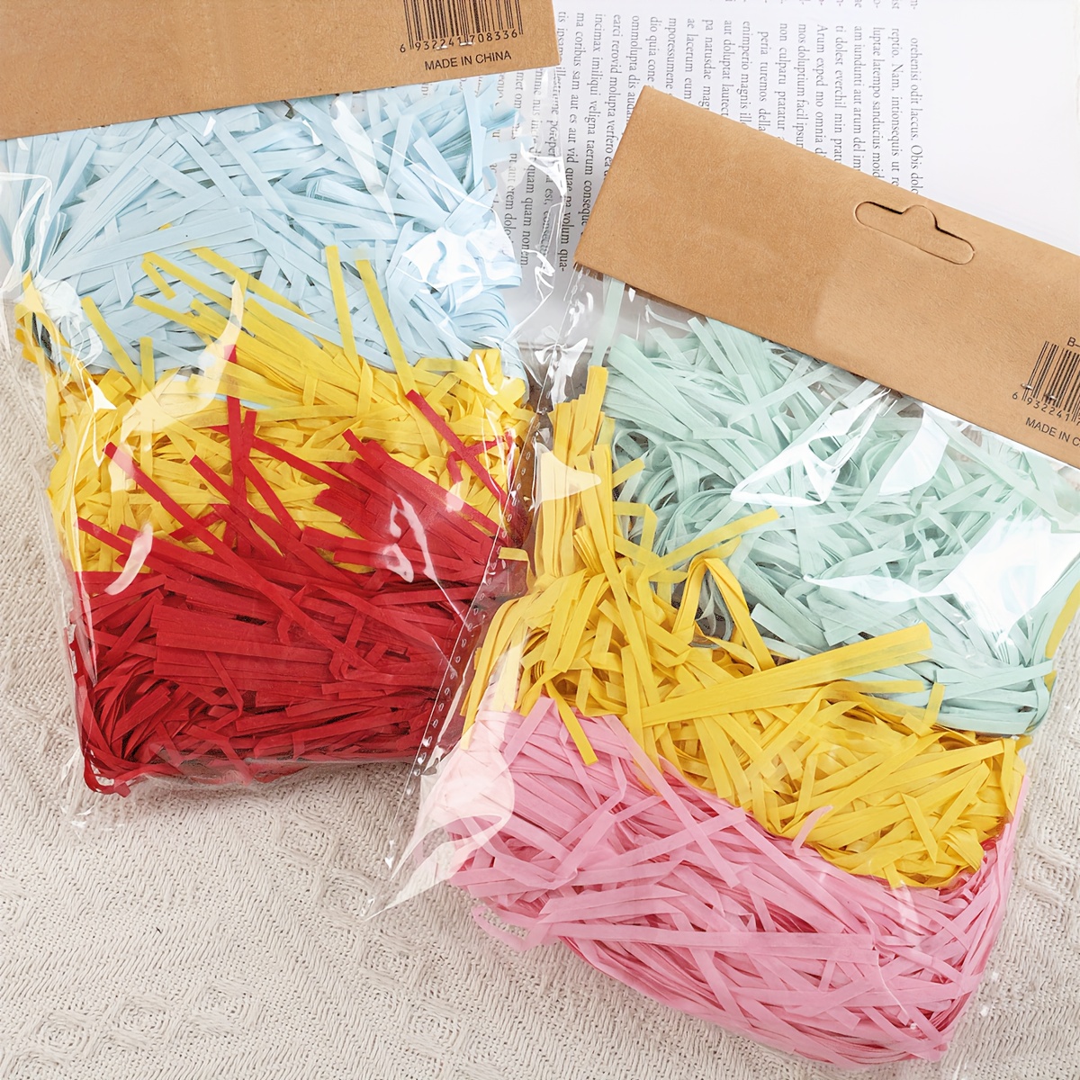 Cajas de rafia para dulces, papel arrugado triturado de colores