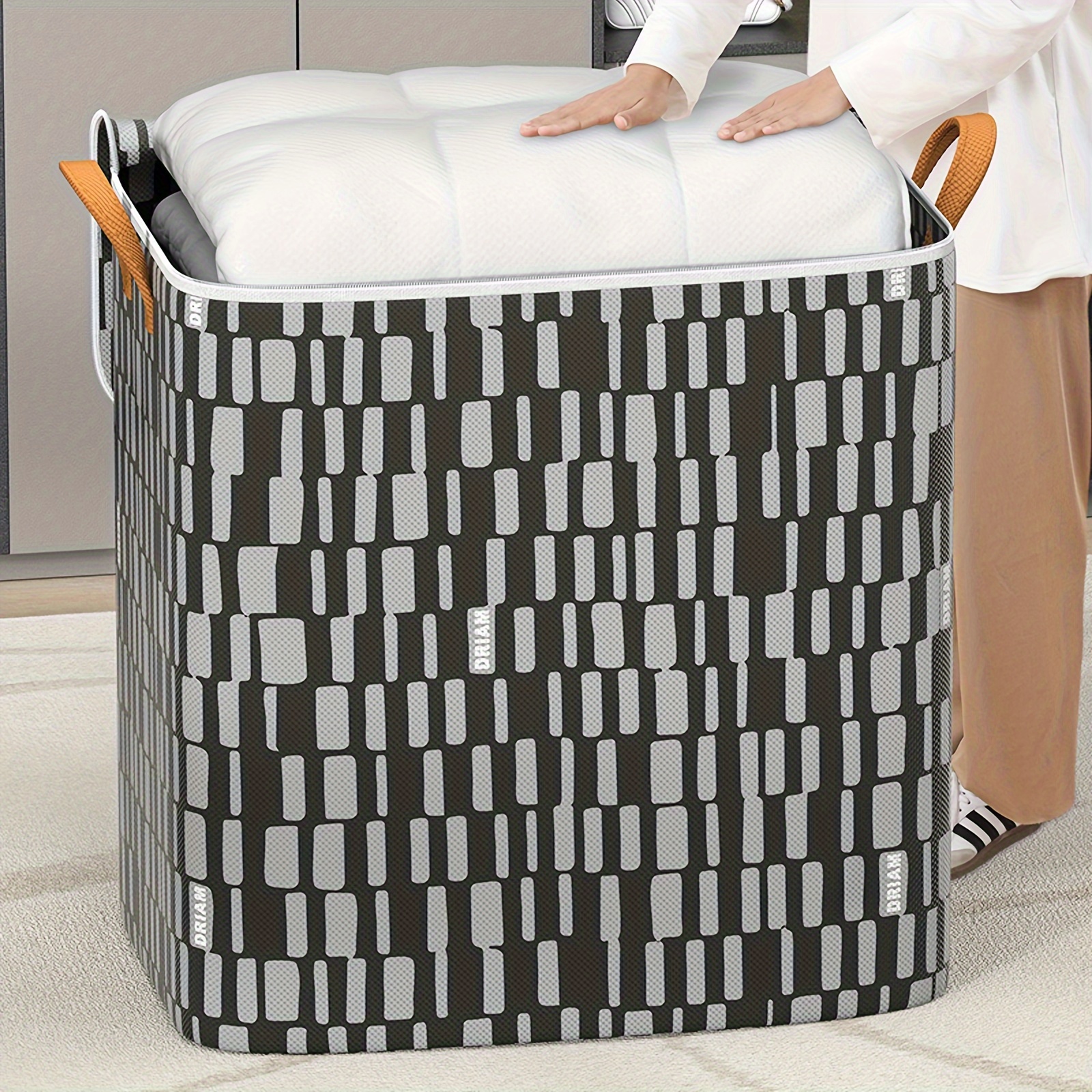 Gray Clothes Storage Bag Foldable Dust-Proof For Household Quilt