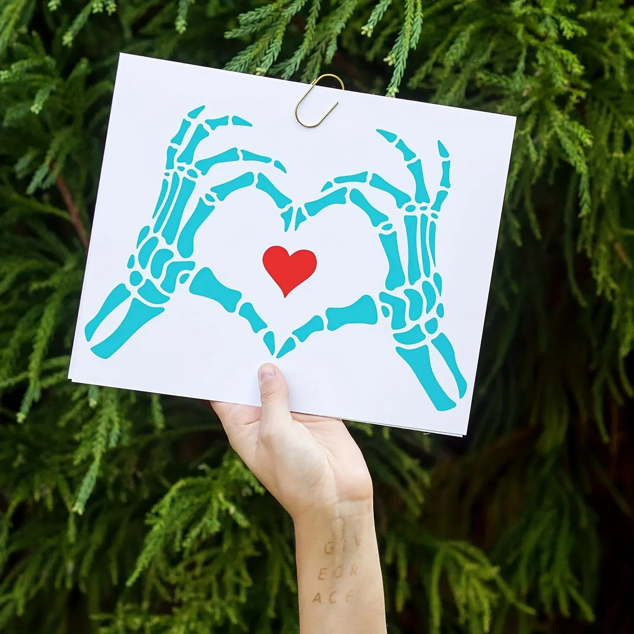 Skeleton Hands - Heart - Stencil