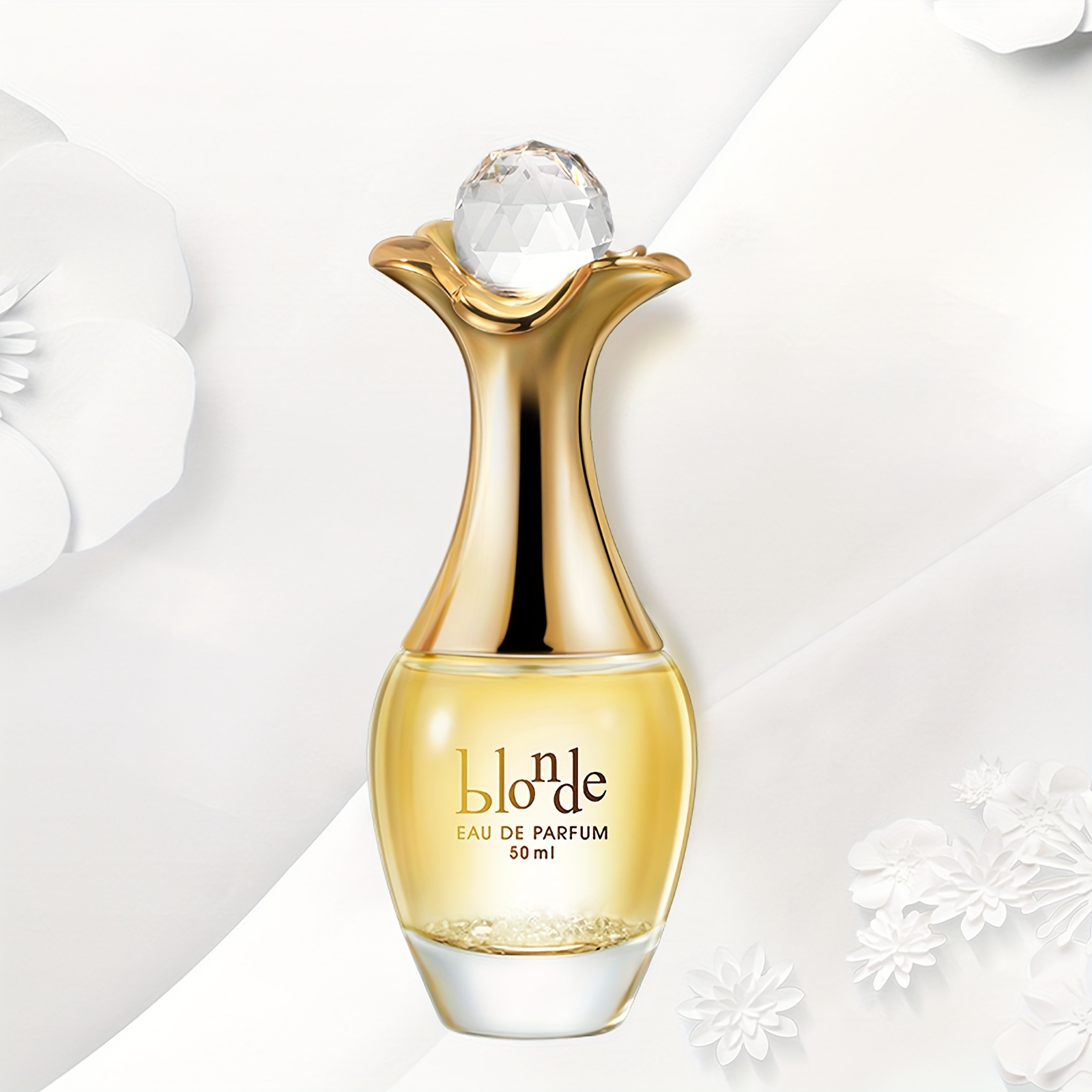 

Un parfum de 50 ml pour femmes, une fragrance rafraîchissante et longue durée avec des notes florales, idéal pour les rendez-vous et la vie quotidienne, un cadeau parfait pour elle.