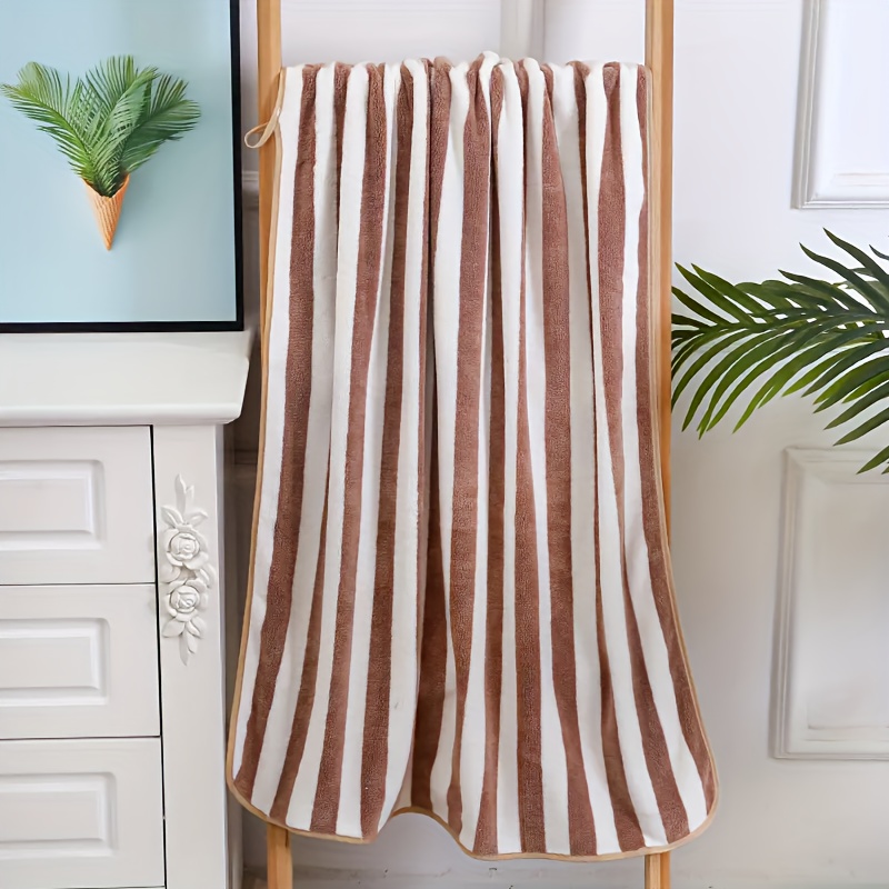 Soft Striped Bath Towel Quick Dry Absorbent Towel 140x70cm