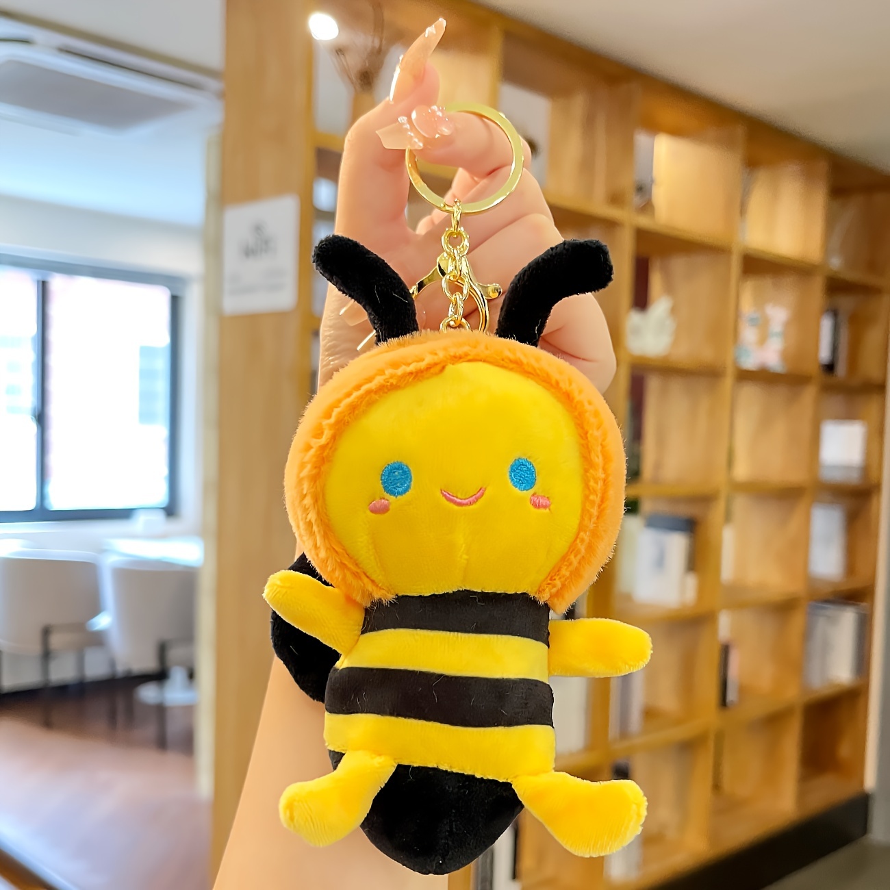 Temu A Cute Plush Little Bee Keychain, Cute Plush Toy, Can Be used As Hanging Ornament, Can Be used for Gifts for Kid and Adult, Blue,Decoration,Soft