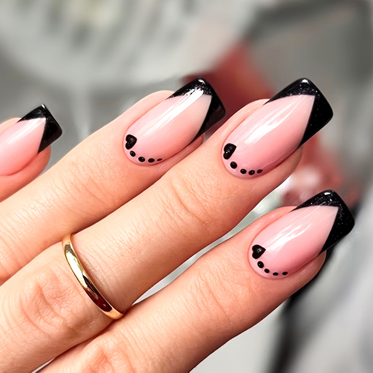 24pcs Glossy Valentine's Day Press On Nails Medium Square Press On Nails  Black French * Nails With Black Love Design Glossy Pinkish Full Cover Fals