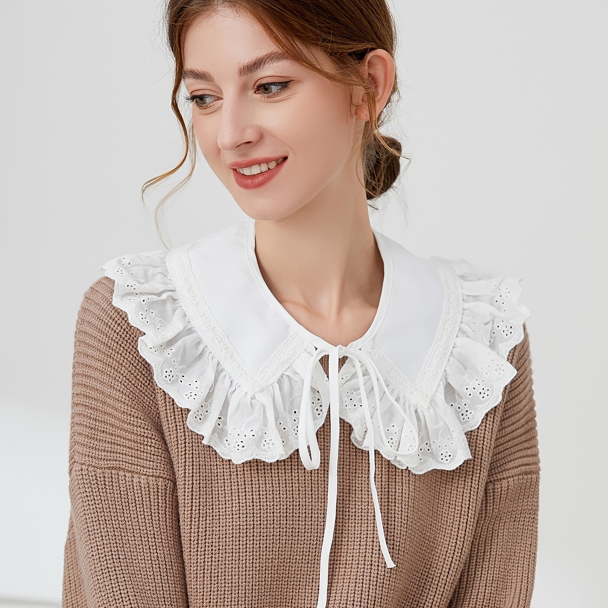 Shop Women's Detachable Lace Neckline Collar Online
