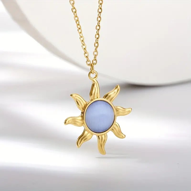 1pc New Trendy Copper Sun Pendant Necklace for Men for Daily Decoration, Gift for Family and Christmas Birthday Gift for Boyfriends / Girlfriends