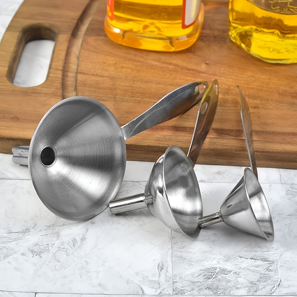  Funnels for Kitchen Use, Small Stainless Steel Funnels for  Filling Bottles Transferring Essential Oil, Liquid, Spice, Dry Ingredients  & Powder, Dishwasher Safe (Long-Handled Funnel) : Home & Kitchen