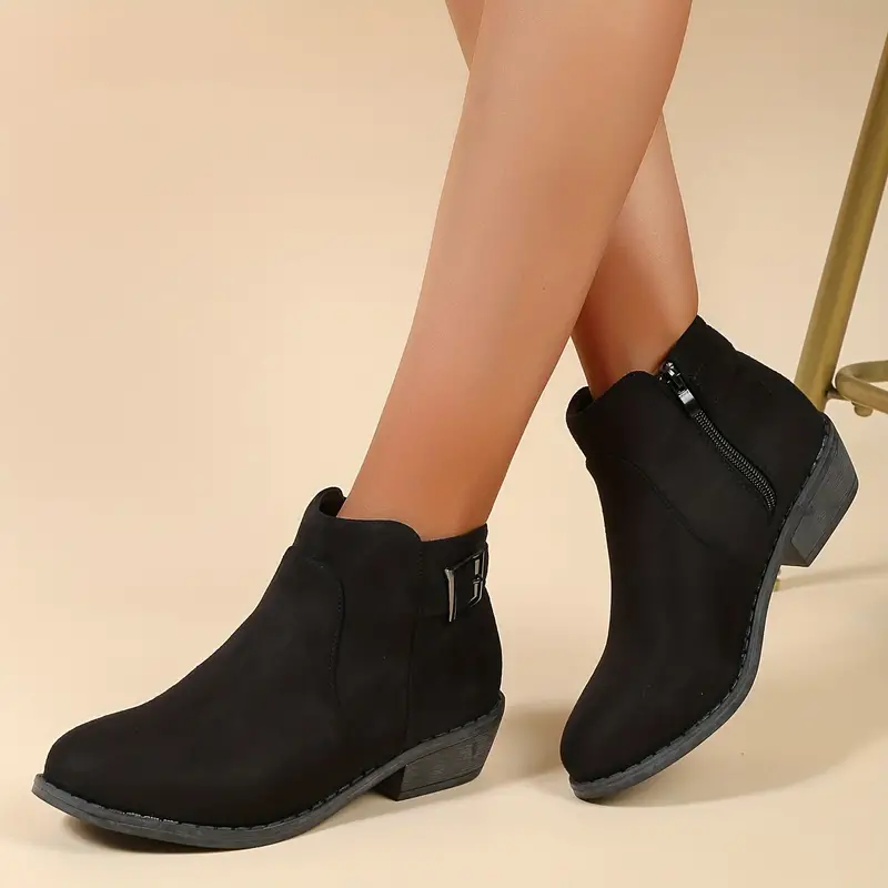 comfortable short black boots