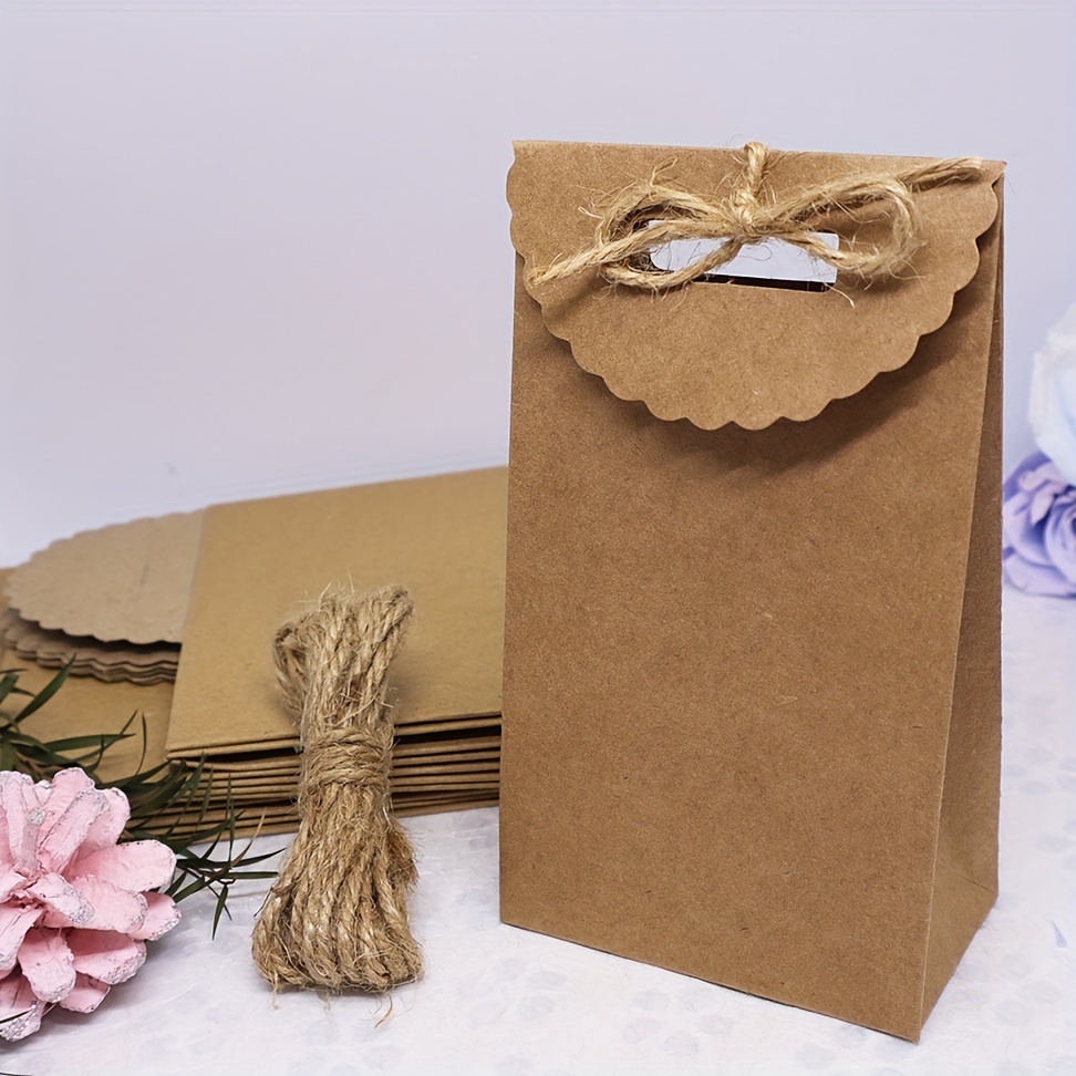 Bolsa de Regalo, Feliz Cumpleaños, de papel/cartón Marrón de 4 pliegues,  (A/H/D) 18x23x8cm