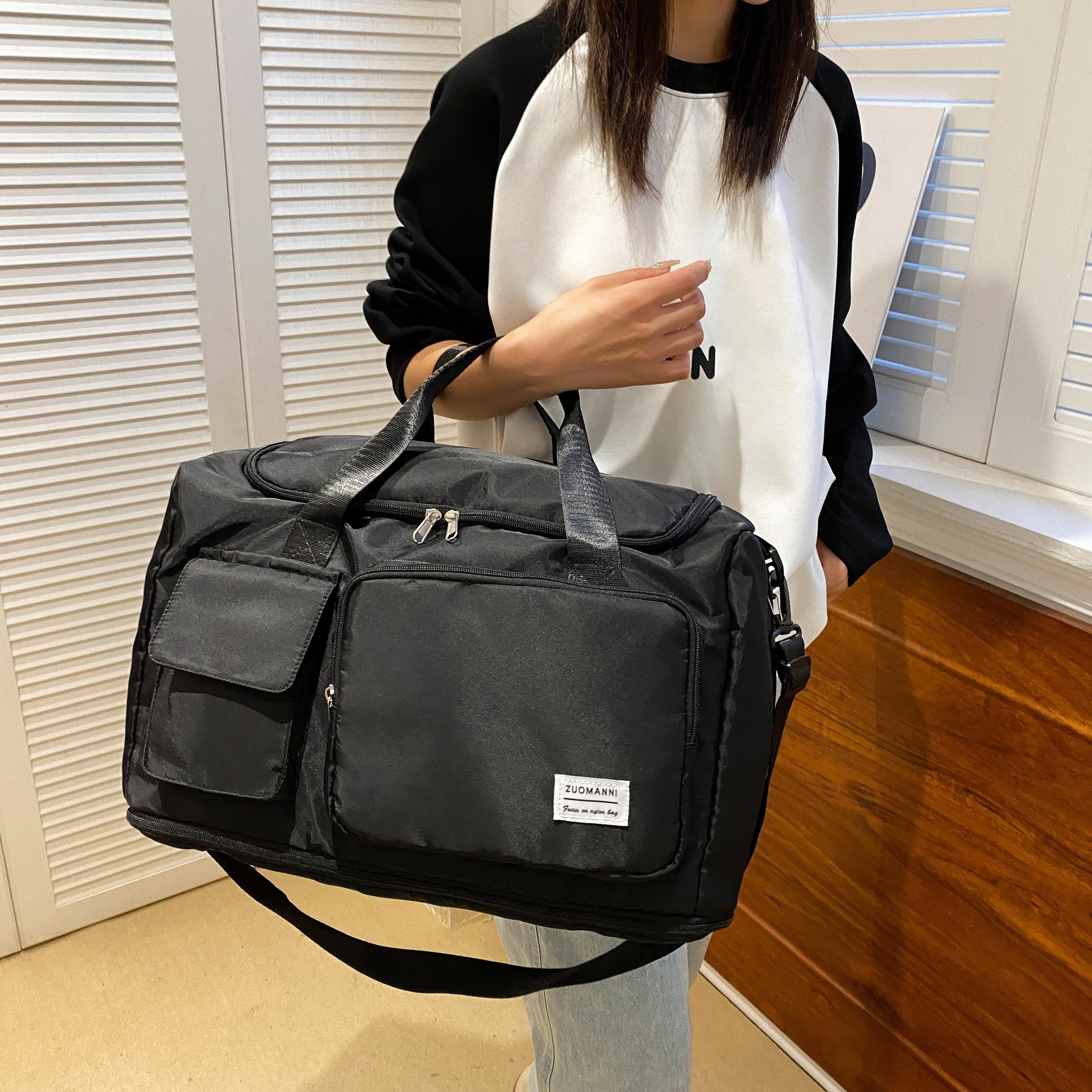 Trendy Expandable Travel Duffel Bag, Large Capacity Gym Bag