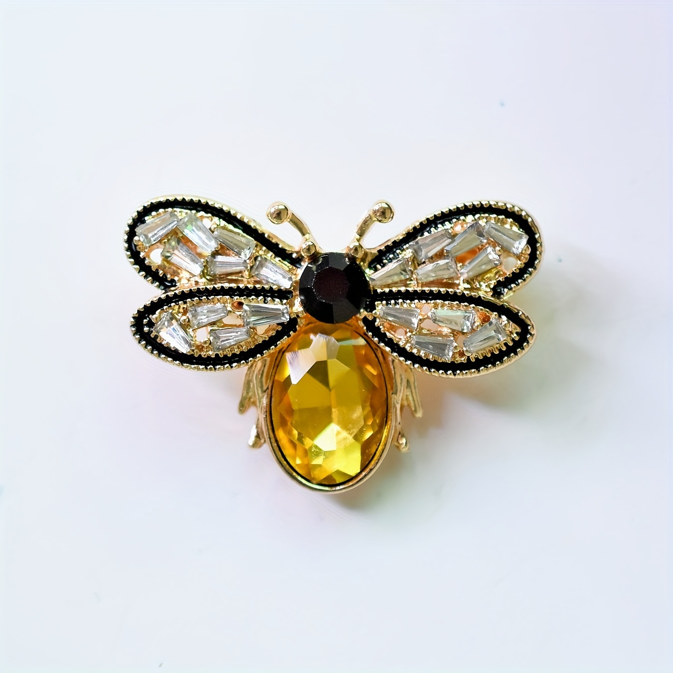 Famous Brand Design Insect Series Brooch Women Delicate Little Bee