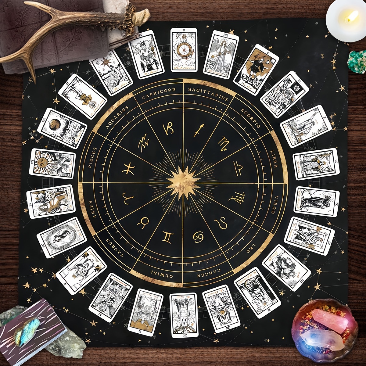 THE ART BOX Altar Cloth Tarot Cards Table Napkins Witchcraft Supplies Black  Gold Tablecloth Square Spiritual Celestial Deck Cloth With Fringes,  Pentagram Goddess, 36x36 Inches : : Home & Kitchen