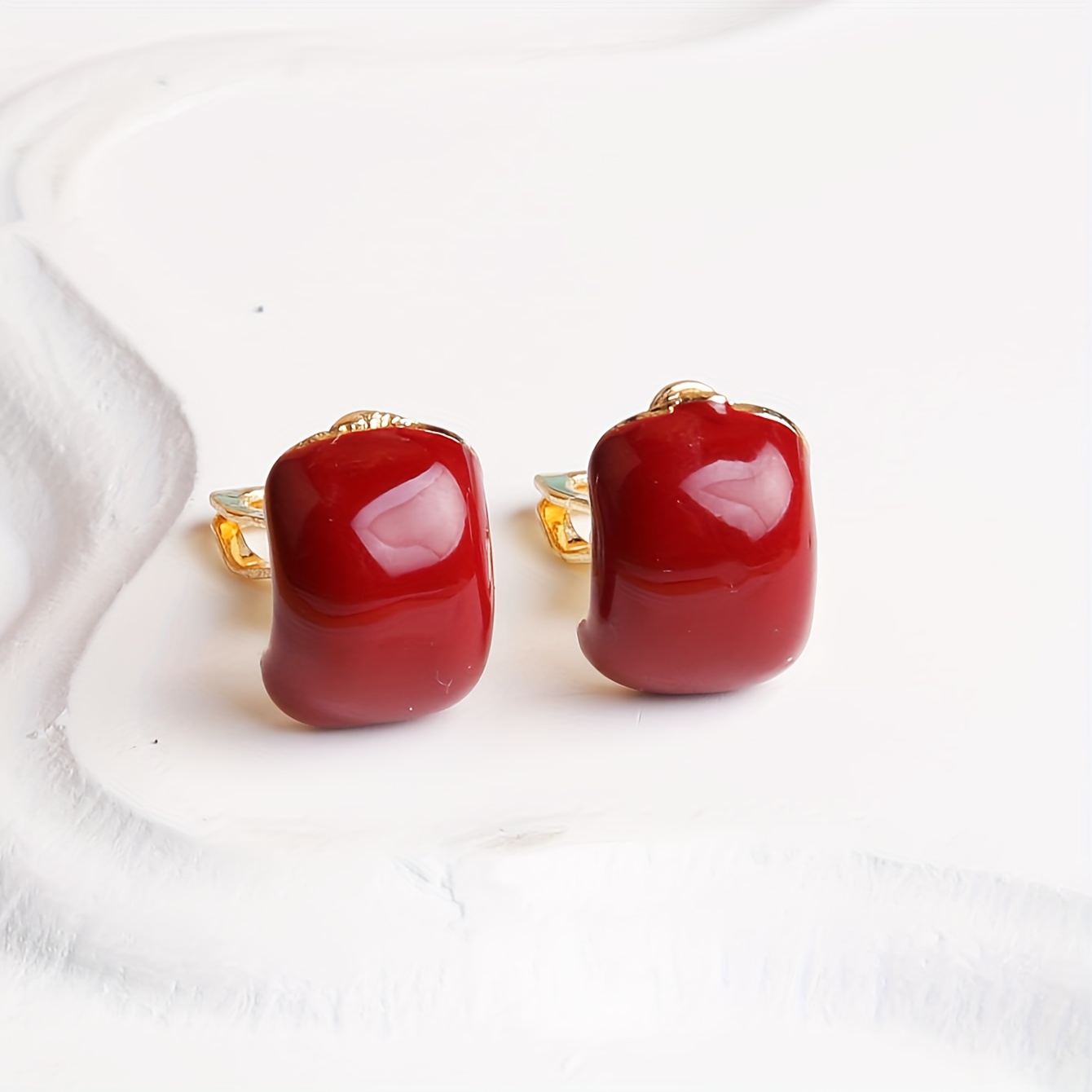 Image of Vintage Burgundy-inspired Clip-on Earrings For Women - Zinc Alloy, Casual Attire