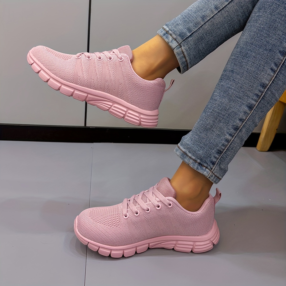 Women's Lightweight Mesh Sneakers Anti slip Soft Sole