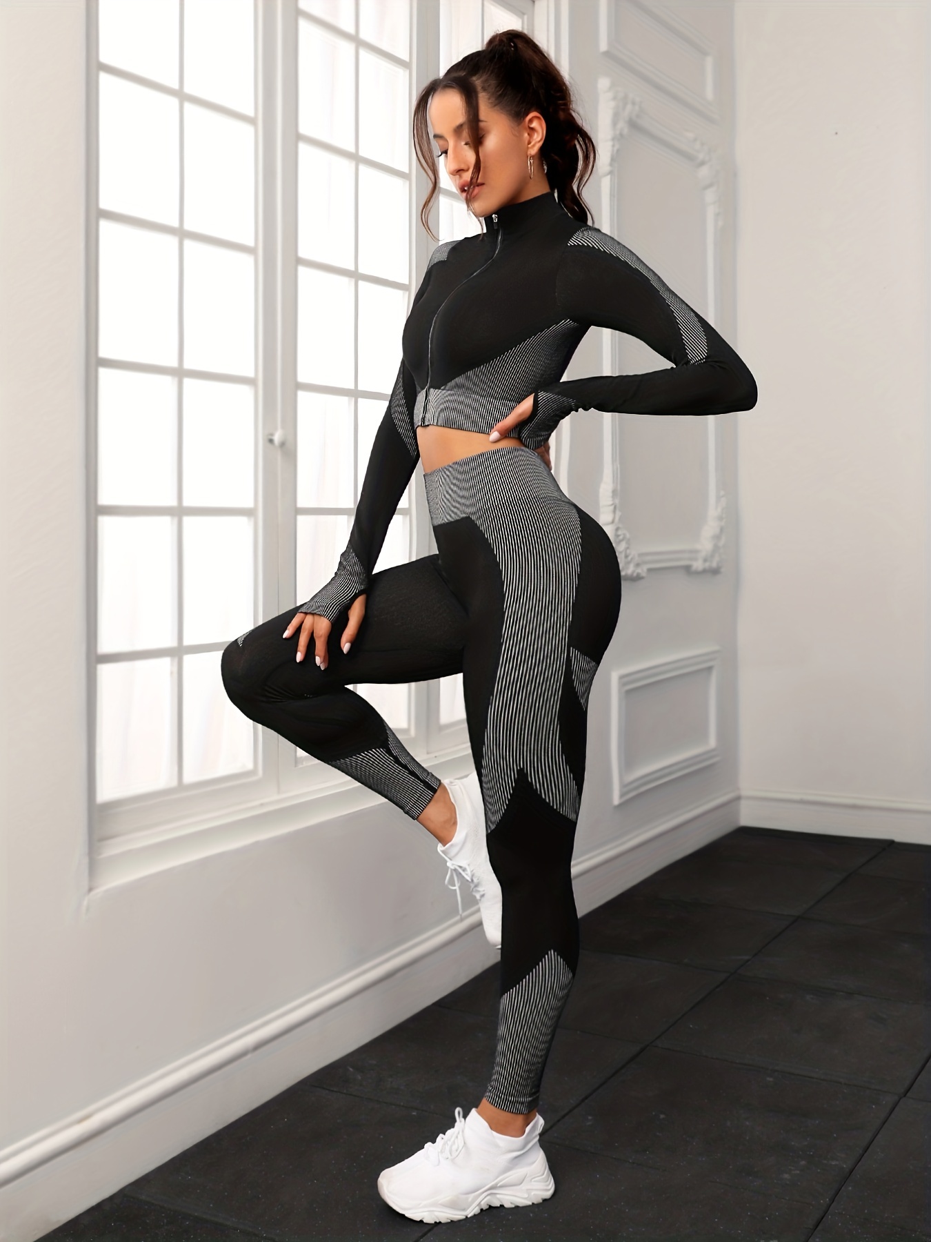 Yoga girl Cap Sleeve black