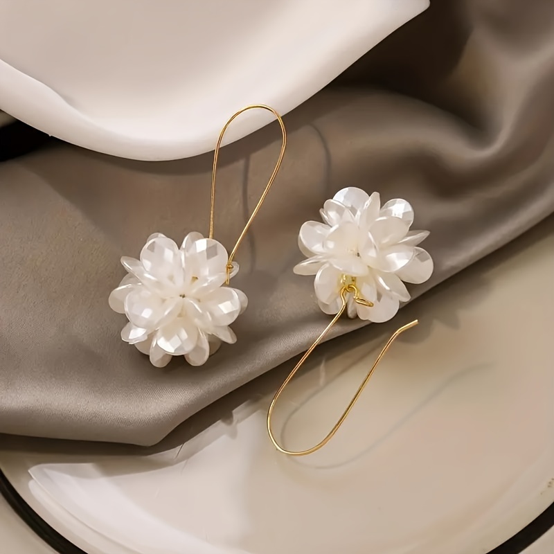 

Vintage Flower Dangle Earrings Light Luxury Floral Hook Earrings For Daily Party Banquet Wear