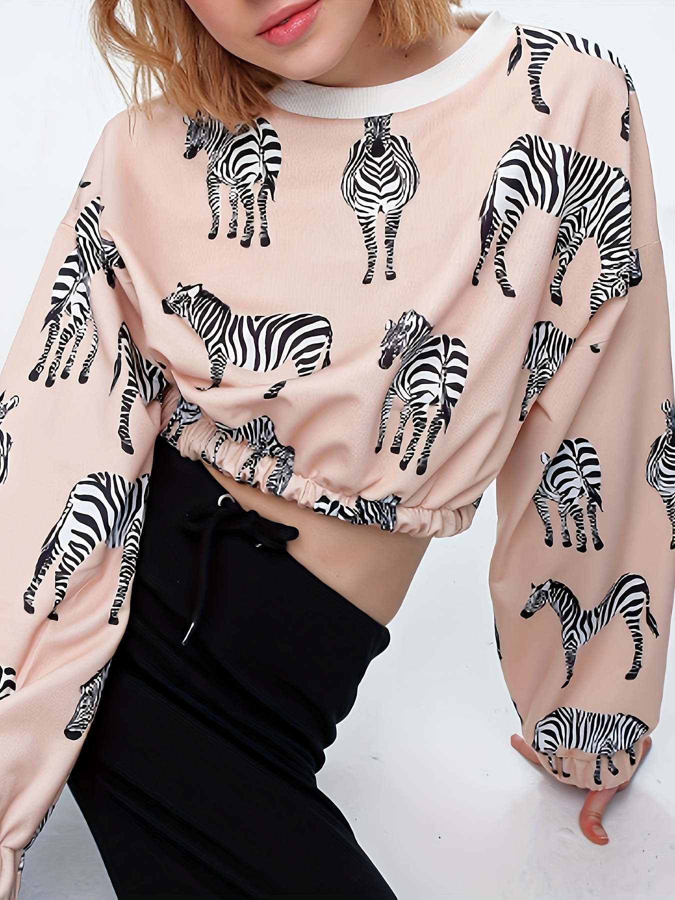Moda zebra: super tendência de 2022 · Anatomia de uma leitora  Womens tops  dressy, Teenage fashion outfits, Blouses for women
