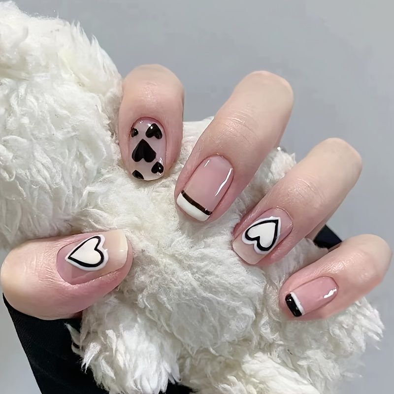 Press On Nails Short Square Heart Fake Nails Black White Heart Nail Designs  With Jelly Glue Stick On Nails Reusable Wearable For Nail Decorations -  Beauty & Personal Care - Temu