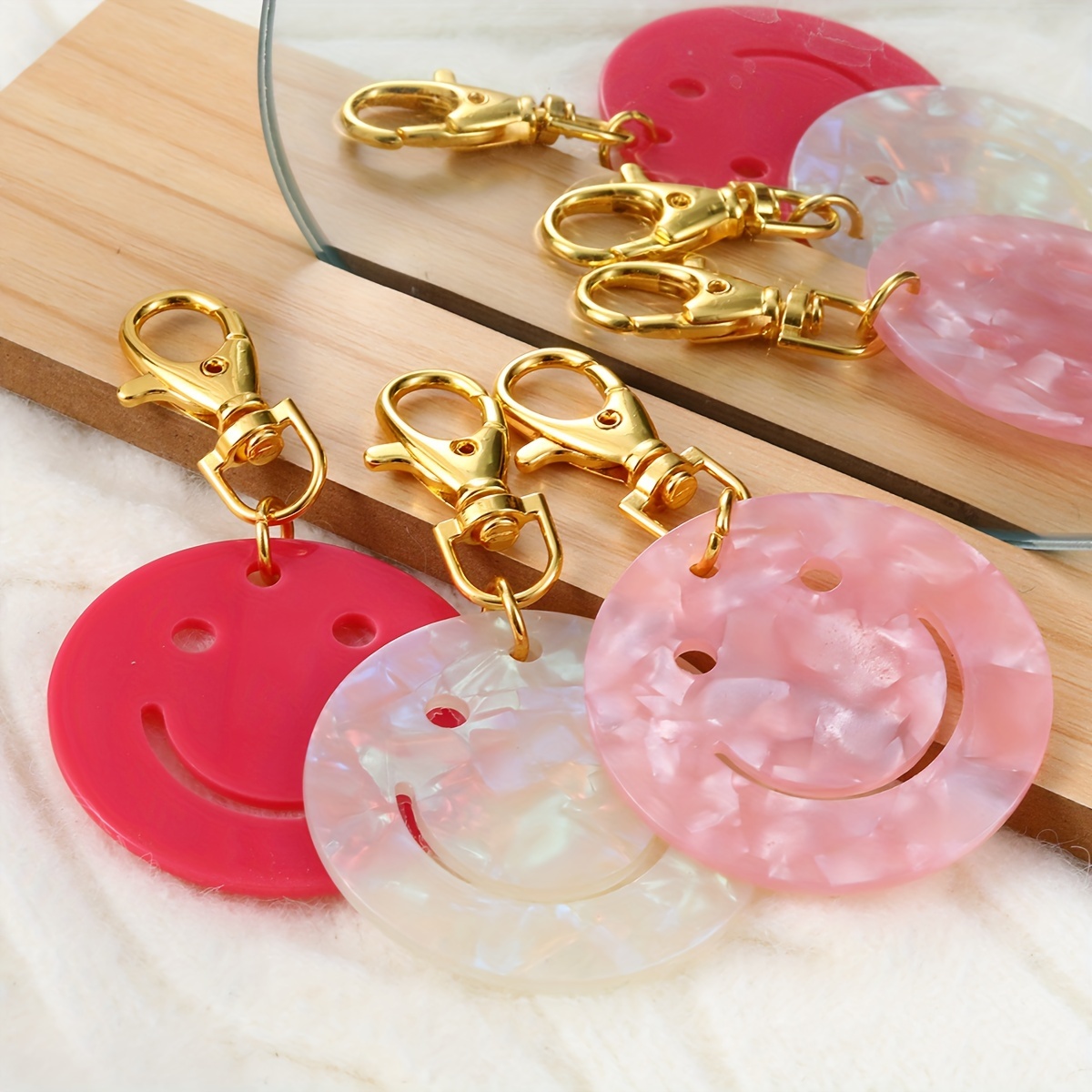 3 pcs glitter acrylic smile face keychain pendant bag purse - Temu