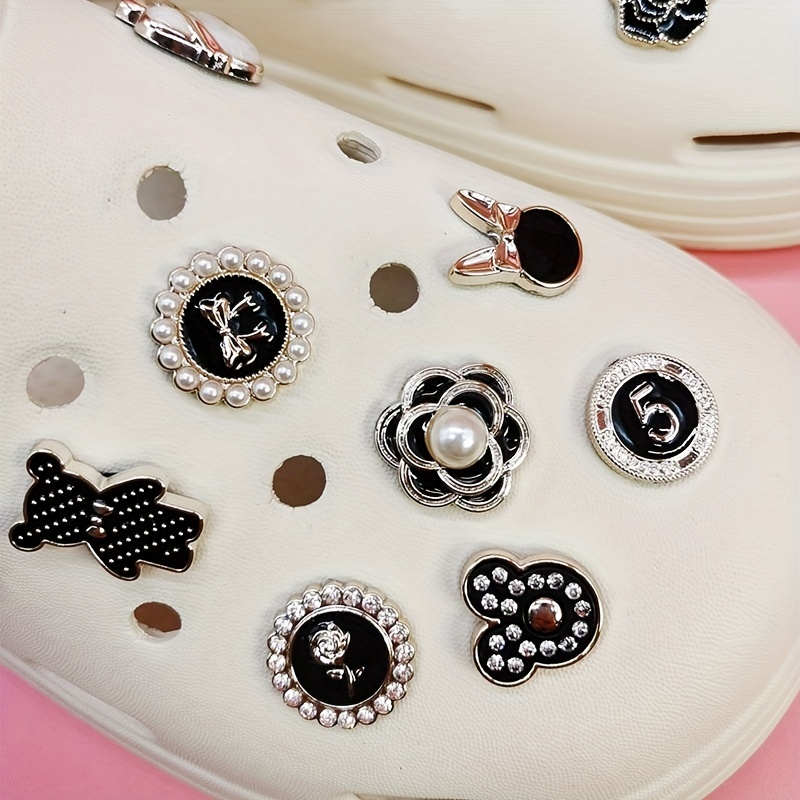 Luxury Resin Jewelry Shoe Charms For Women Garden Clog Shoes Decorations  Diy Combination Buckle Accessories Funny Pattern Jibz Ornaments For Bubble  Slides Sandals Adult Xmas Birthday Party Gifts - Temu