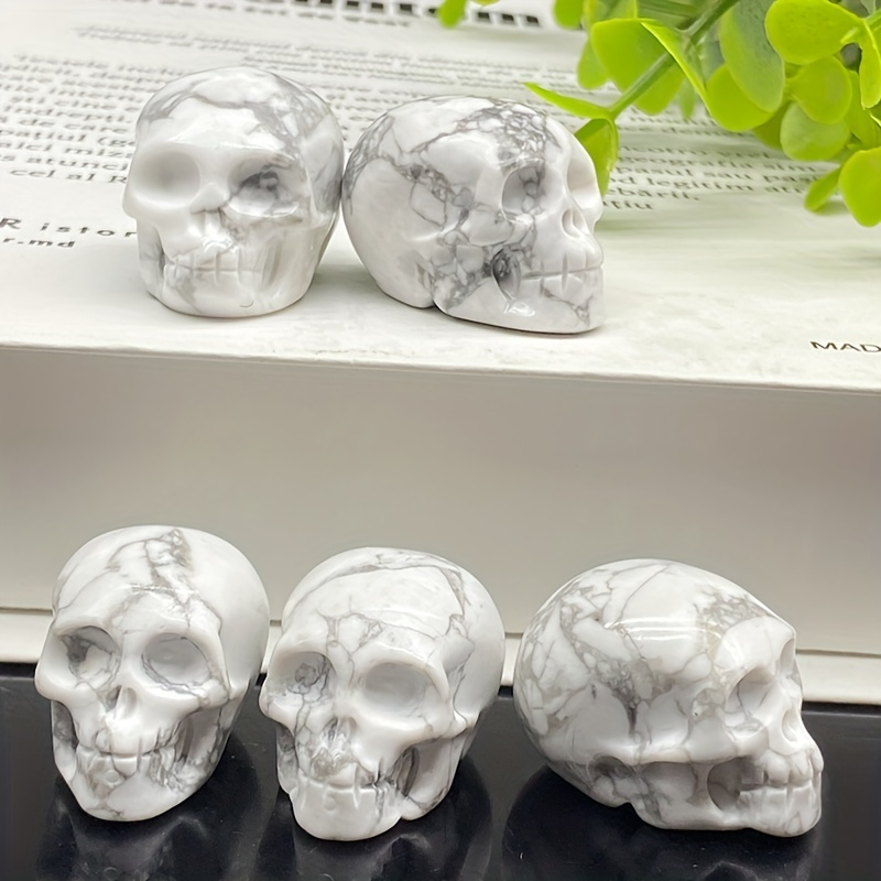 Natural High Crystal Carving Skull for Table Decoration & Healing