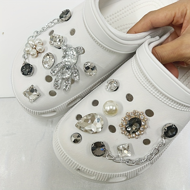 Shoe Charms for Crocs DIY Cute 3D Bear Chain Detachable Decoration Buckle  for Croc Shoe Charm Accessories Kids Party Girls Gift