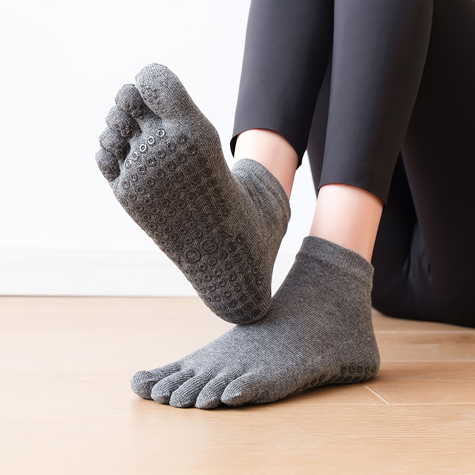 Calcetines De Yoga Divididos De Cinco Dedos De Color Sólido - Temu