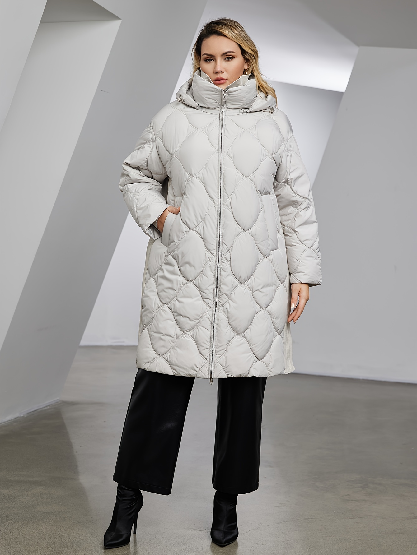 Épaissir Manteau Puffer Femme avec Capuche Amovible à Manches Longues  Manches Courtes Manteaux d'hiver Duveteux (Color : White, Taille : 3XL) :  : Mode