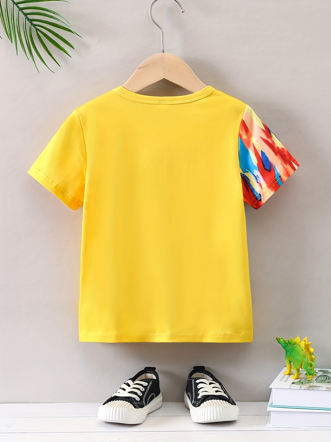 nsendm Boys Shirt Big Kid Clothes Boys Surf T Shirts Toddler Boys T Shirt  Short Sleeve Shirt Print Cotton Summer Tops Tees Sharks Graphic Tops for( Yellow,85-90CM) 