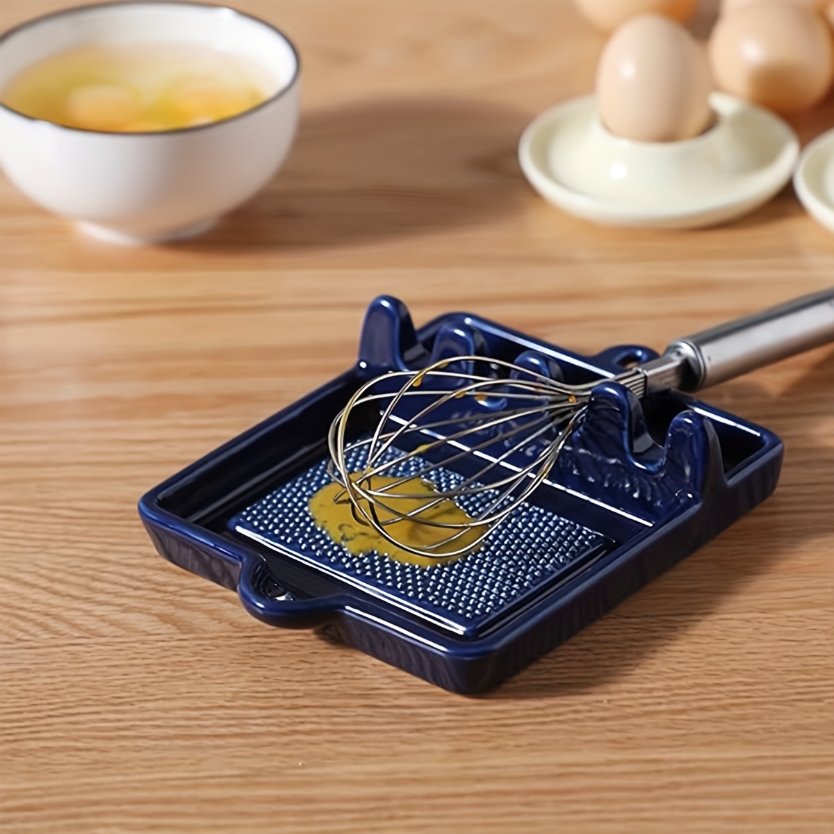 Hold Everything Ceramic Garlic Keeper with Grater Plate