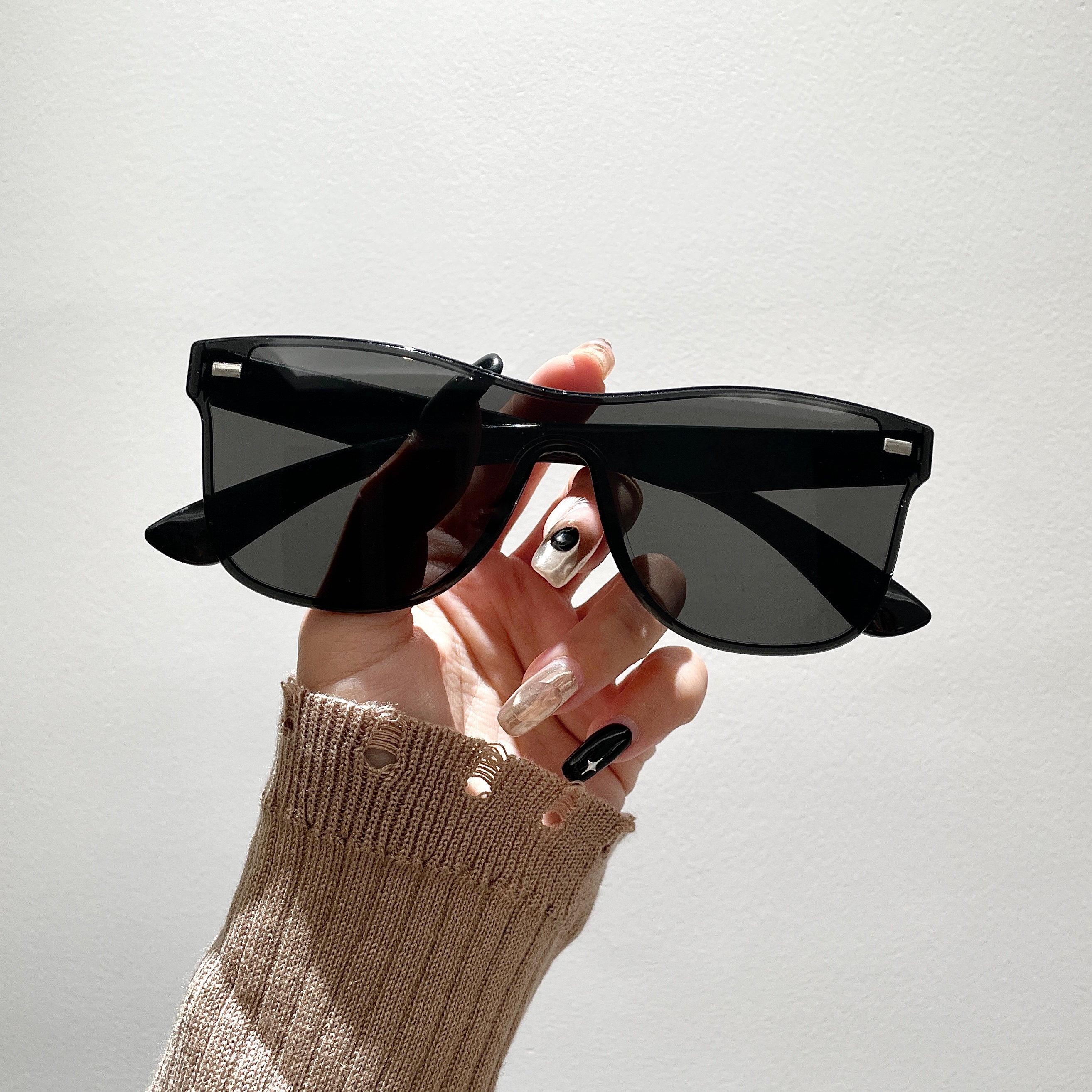 Square Rivet Fashion Sunglasses Women Men Outdoor Mirrored - Temu