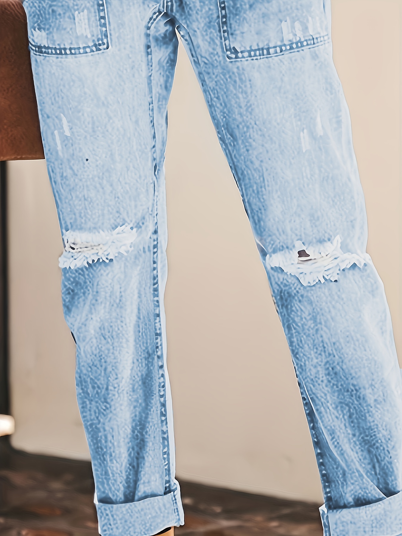 RIPPED JEANS WITH PATCHES - Light blue