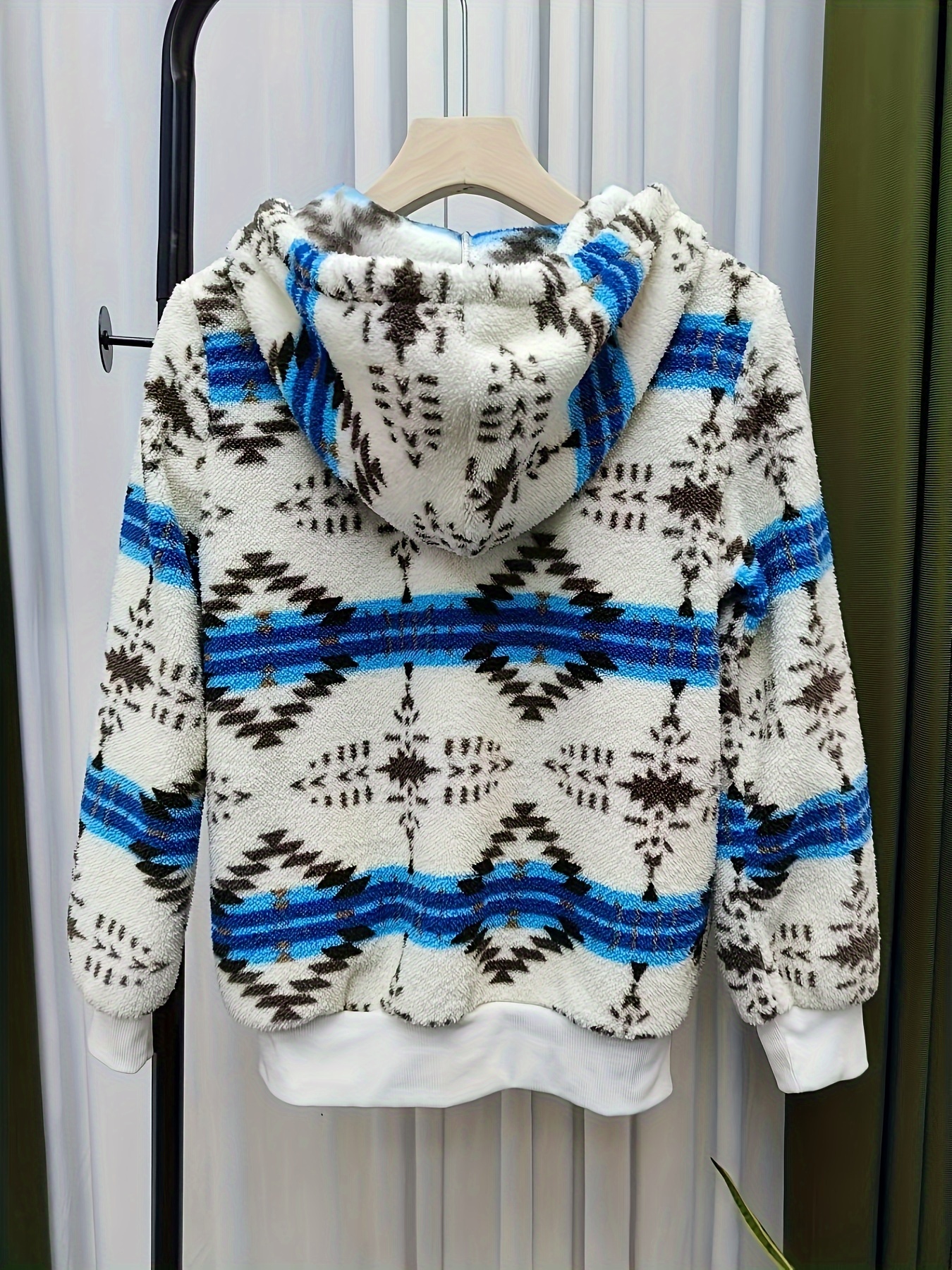 Thick sweatshirt outlet womens