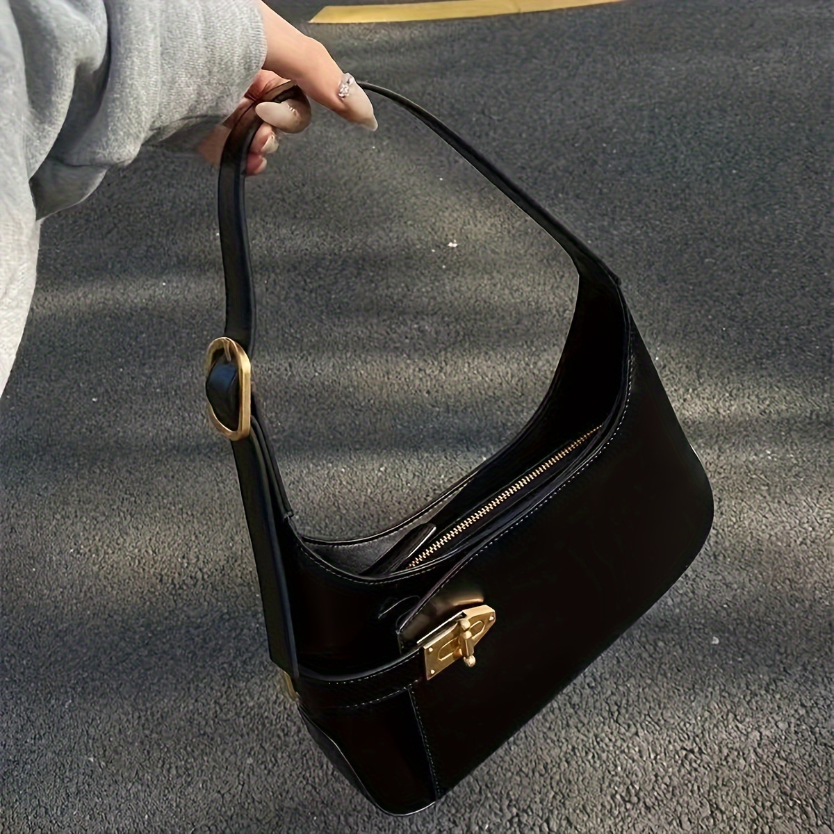 Minimalist Baguette Bag