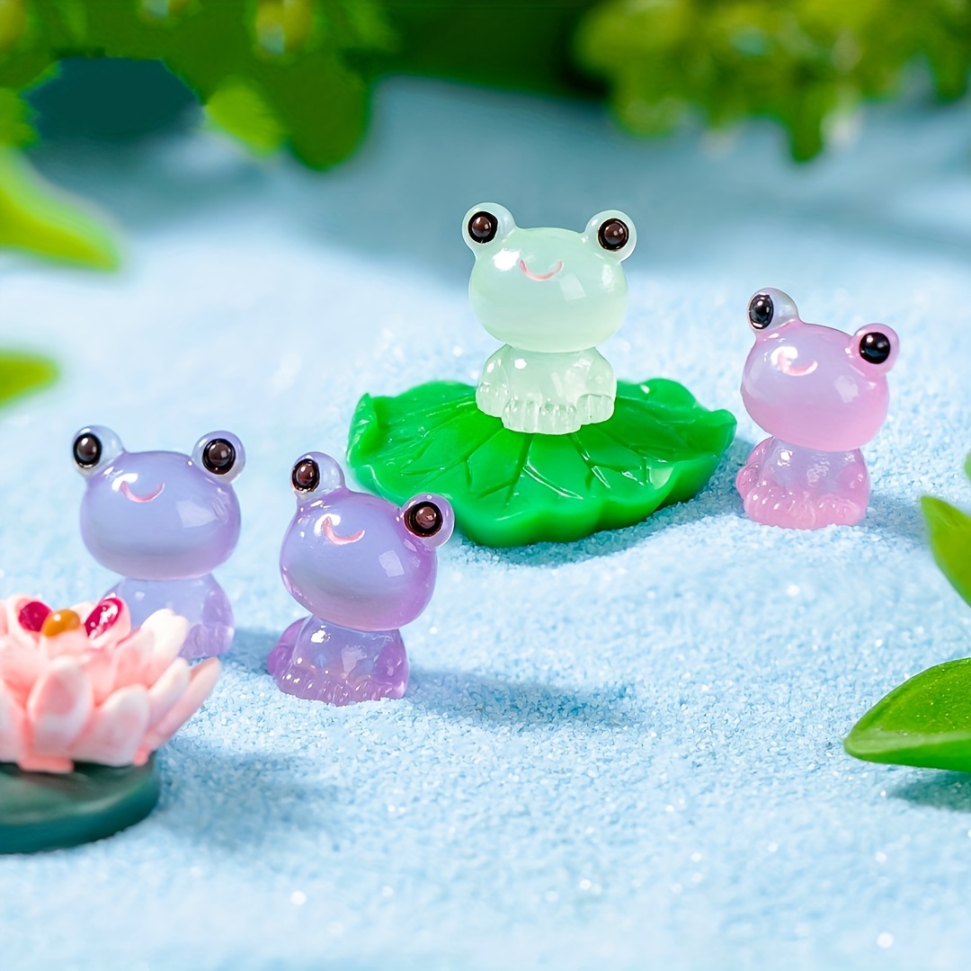 8pcs Glow Mini Frog Garden Decor Luminous Frog Toys Fluorescent