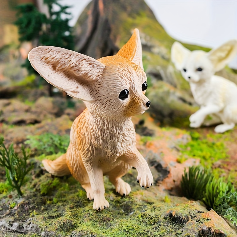 UANDME Fox Toy Figures Set Includes Arctic Fox & Red Foxes Figurines Cake  Toppers (5 Foxes)