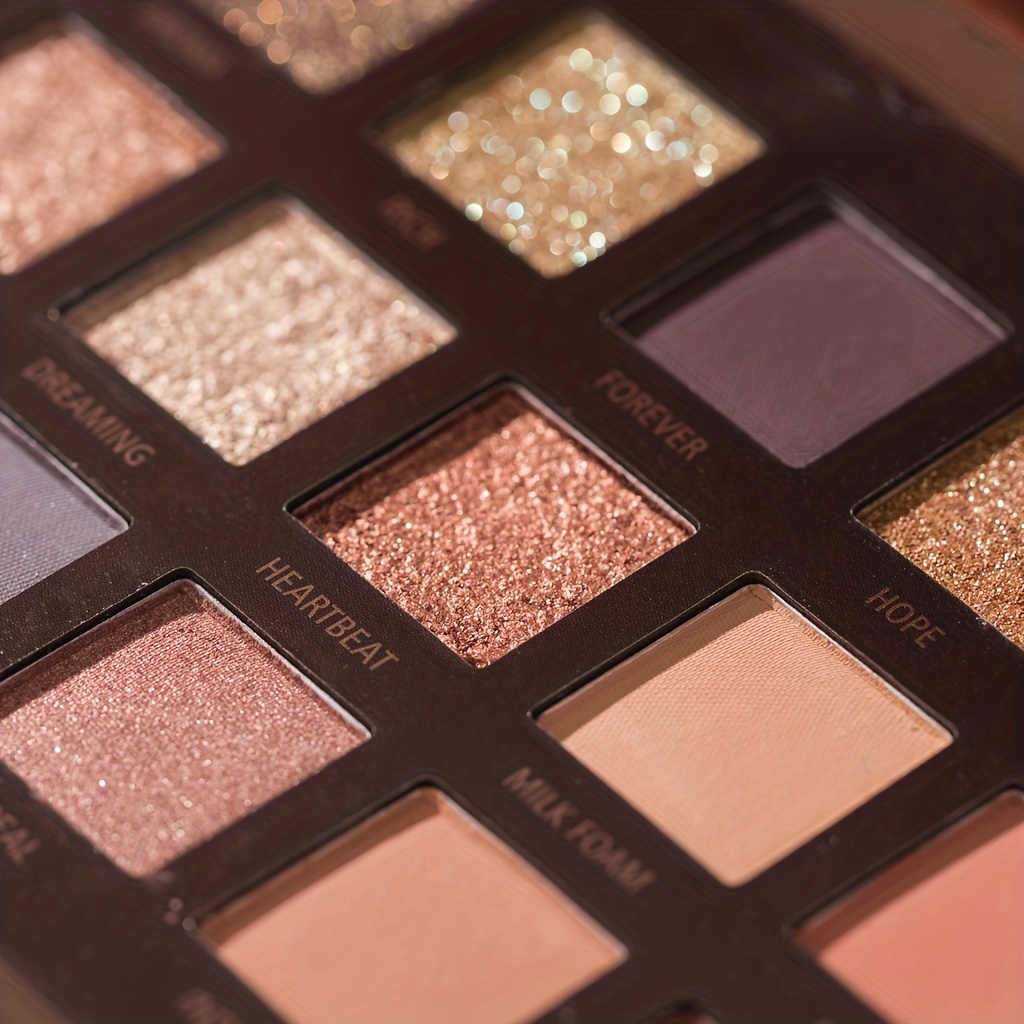 18 Colors Glitter Matte Eyeshadow Palette