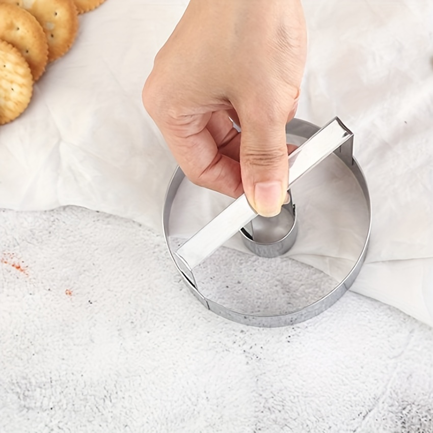 Donut Cutter, Stainless Steel Round Doughnut Cutter With Handle Grip,  Professional Dough Baking Cutting Tools, Donuts Cutter / Biscuit Cutter / Cookie  Cutter, Baking Tools, Kitchen Gadgets, Kitchen Accessories - Temu