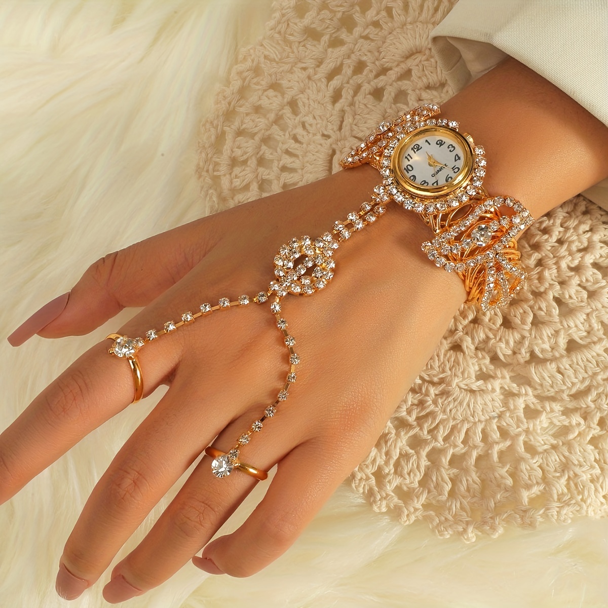 

Women's Watch Baroque Rhinestone Quartz Bracelet Watch With Rings Shiny Fashion Analog Party Bangle Cuff Watch