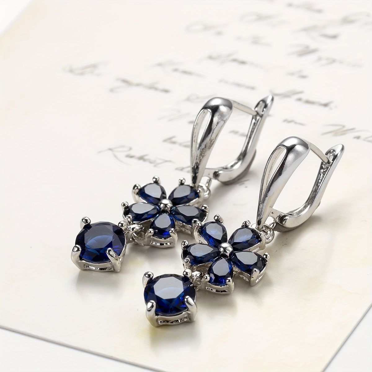 

Flower Royal Blue Zircon Jewelry Stud Earrings, Creative Vintage Earrings For Men
