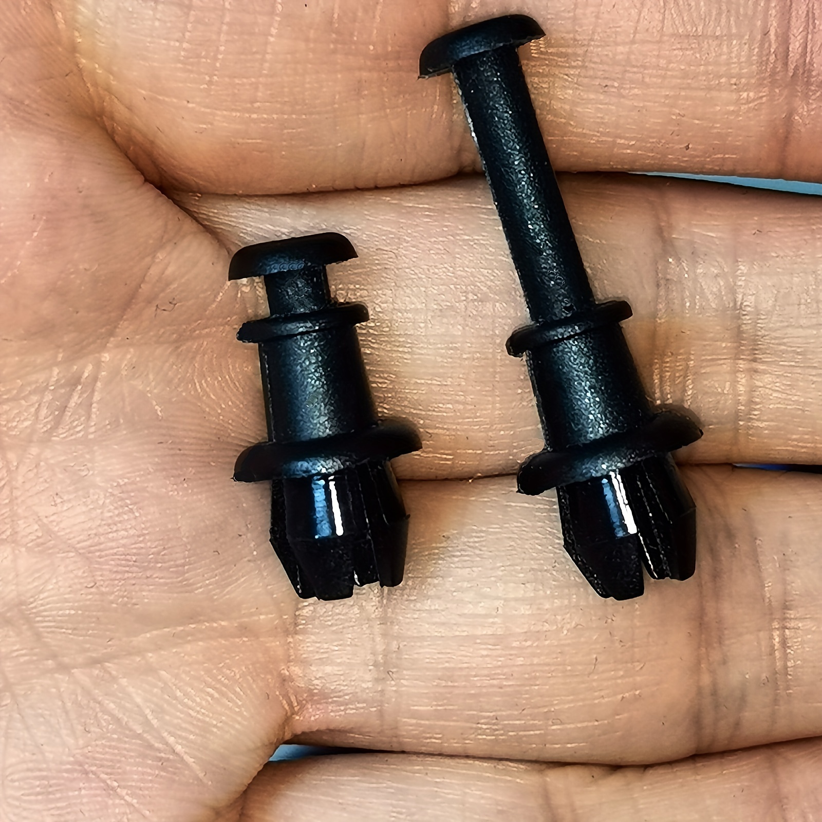 2 pièces Clip de fixation de cordon de coffre étagère de colis Clips de  ficelle support Pivot cintre pour VW GOLF MK5 MK6 5 6 - AliExpress