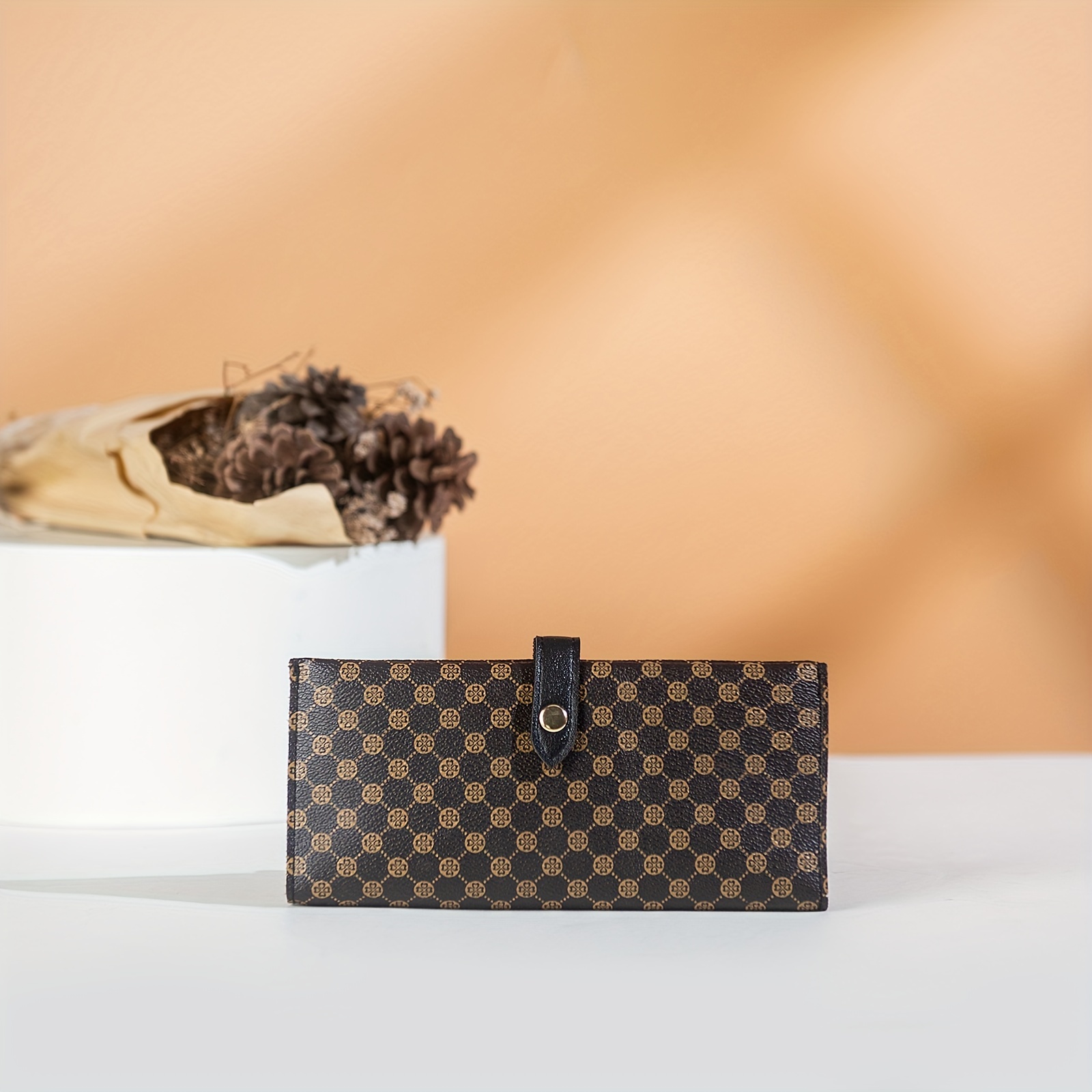  Women's Wallets - Louis Vuitton / Women's Wallets / Women's  Wallets, Card Cases : Clothing, Shoes & Jewelry