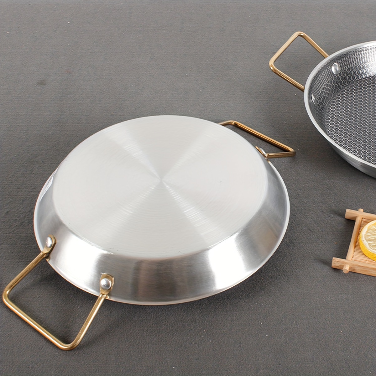 Stainless Steel Honeycomb Non-stick Flat-bottomed Double-eared Shallow Pot,  Seafood Barbecue Risotto Plate, Fried Chicken Plate Frying Pan - Temu  Germany