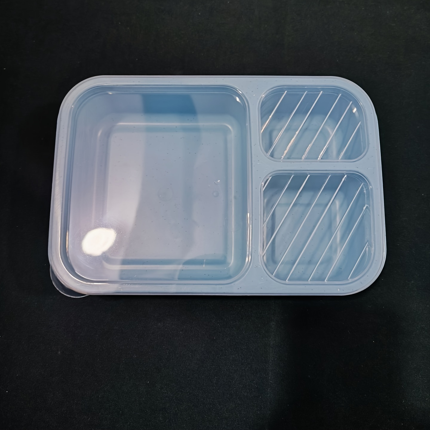 Leakproof And Light Blue Wheat Straw Divided Grid Lunch Box For