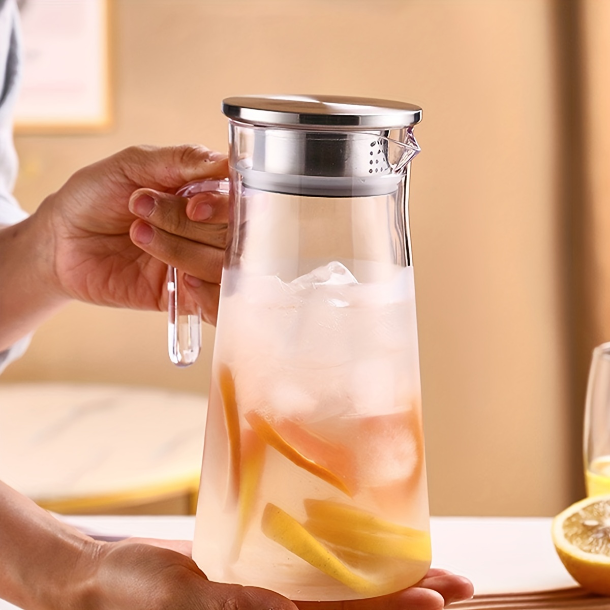 1pc 67OZ Pitcher With Lid - Beverage Serveware And Storage