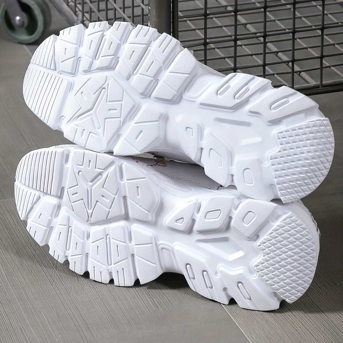 Soft Comfort Sneakers Wear Resistant Mesh Breathable Casual Shoes