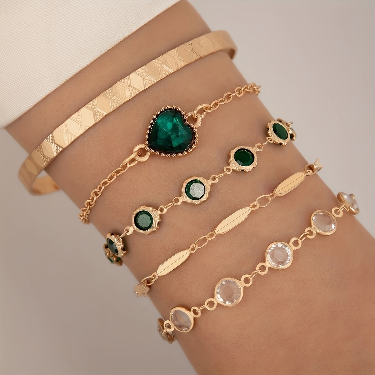 

5pcs/set Personality Retro Imitation Emerald Love Heart Inlaid Rhinestones Round Piece Bracelet Cuff Bangle Jewelry Gift
