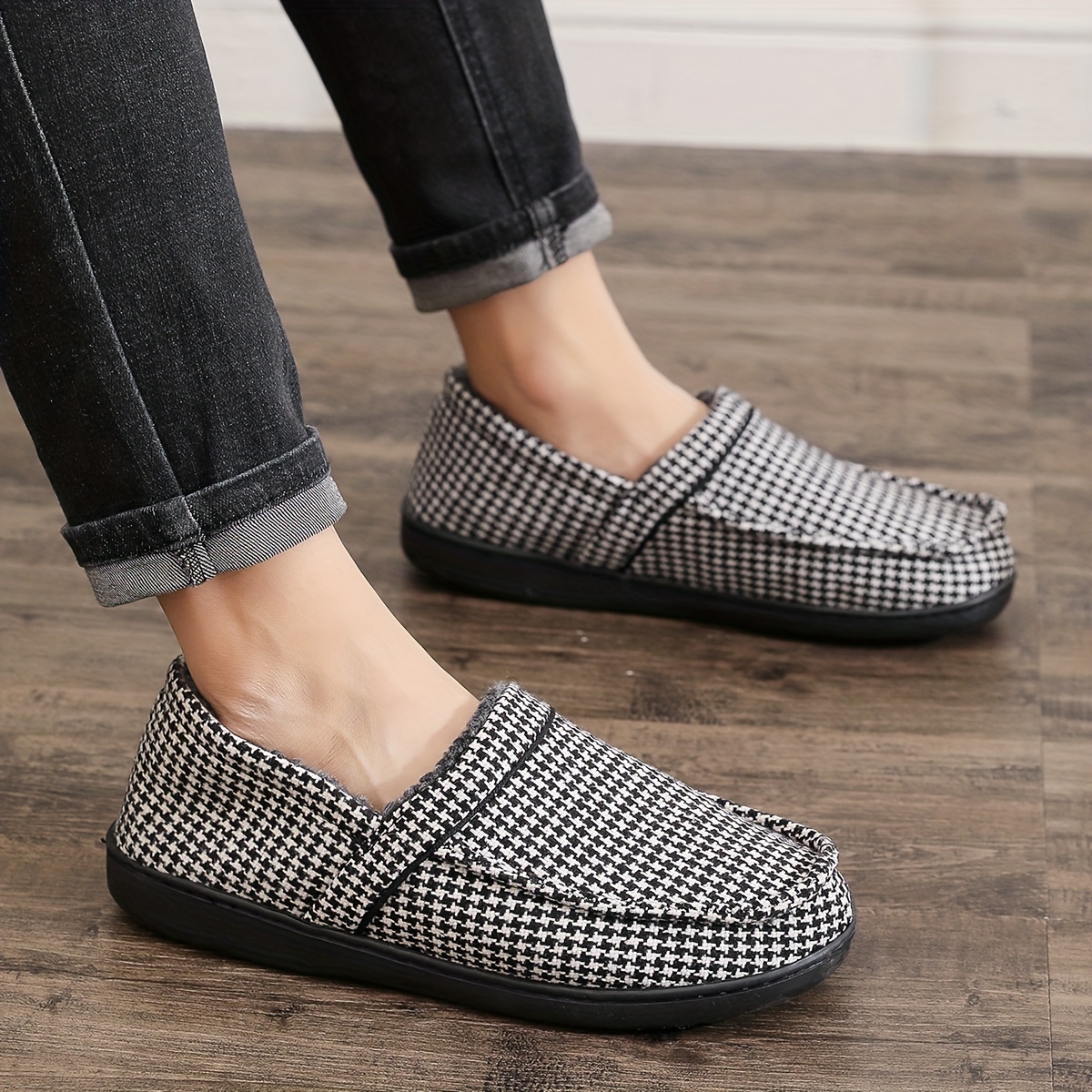 Men's Cozy Anti-Skid House Slippers with Fuzzy Lining