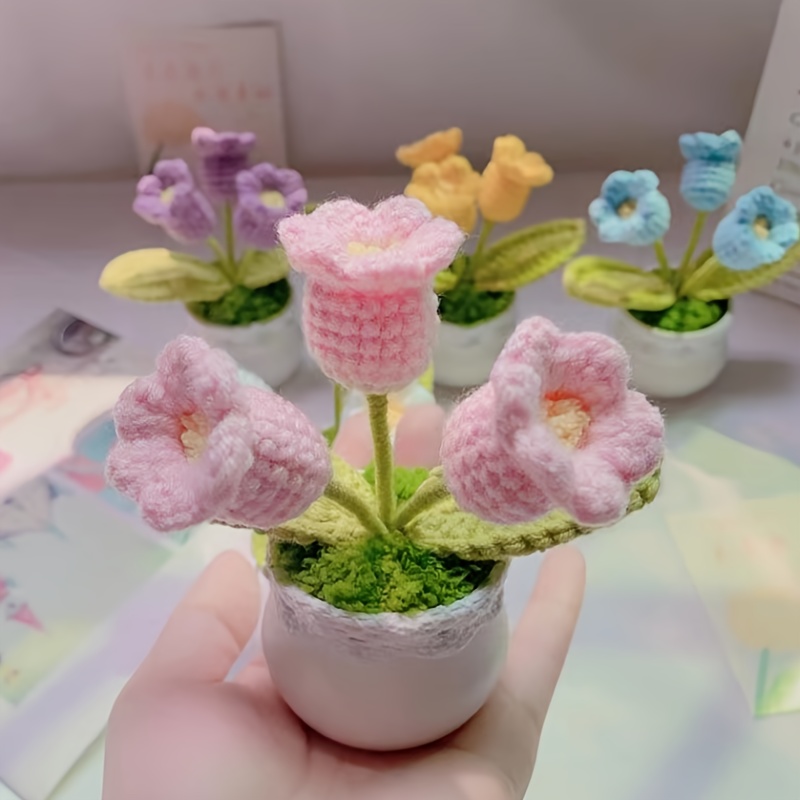 1pc Woolly Lily Small Pot Desktop Simulation Plant Decoration - Simulated Crochet Flower Ornament For Winter Christmas Xmas Home Decor