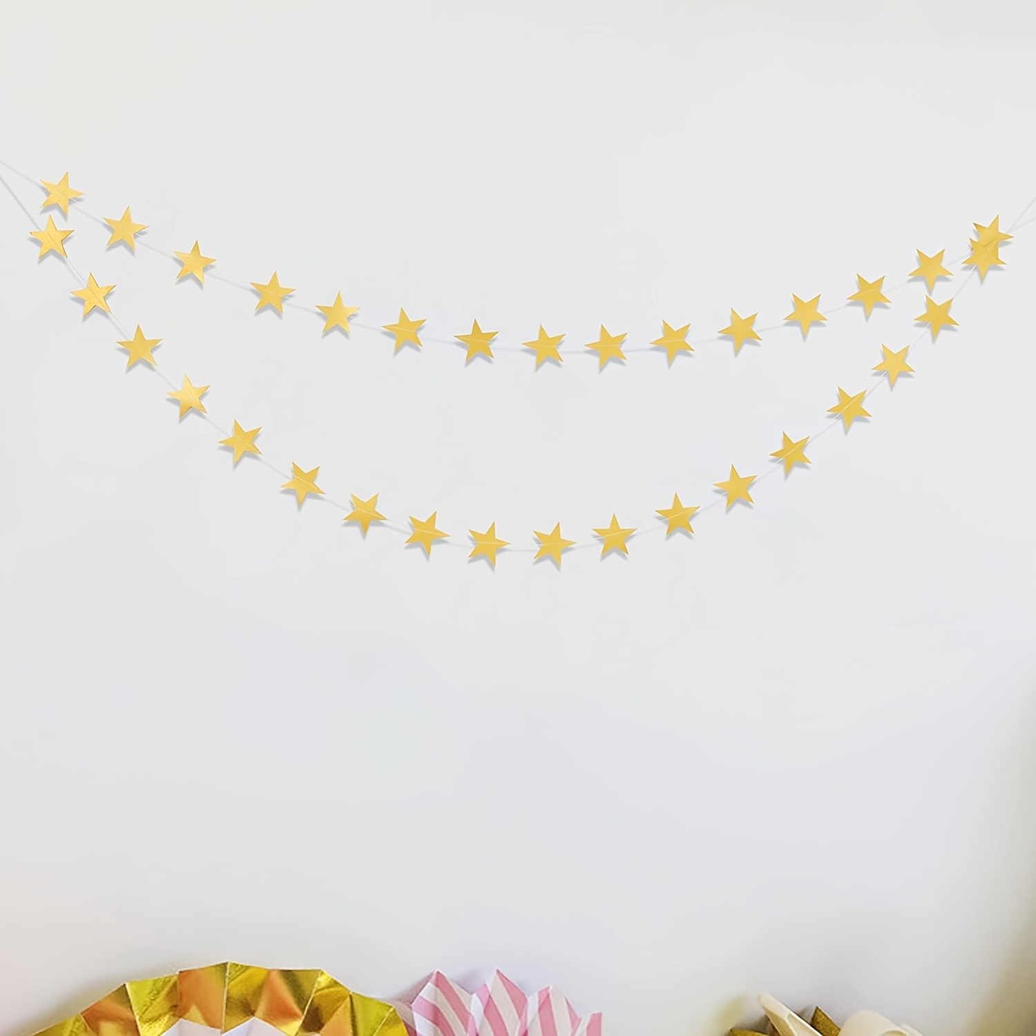 1pc About 4m Gold Back Circle Dots Garland Streamers Party