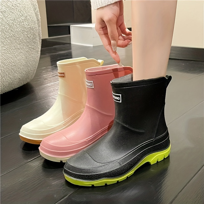 Women's short store waterproof boots